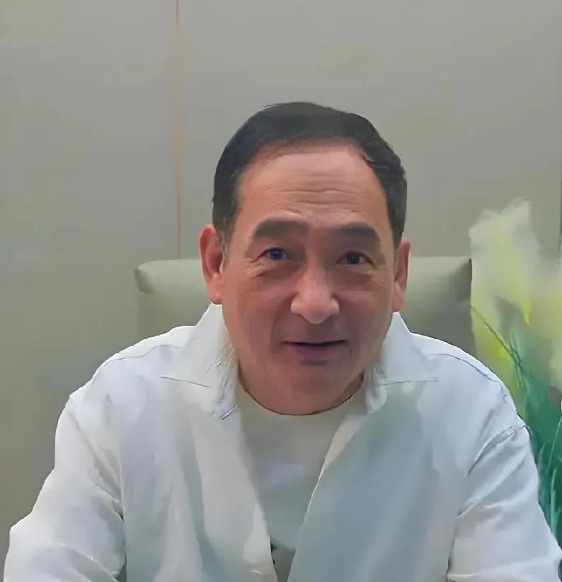 谢雷高调宣布他是钢丝。直播间里高调宣布了。有很多粉丝问谢雷，对郭德纲怎么