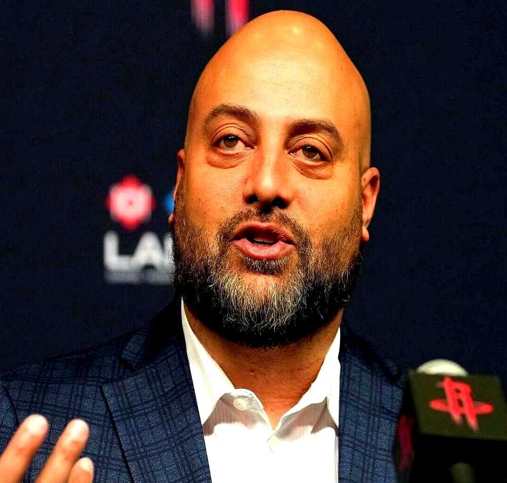 火箭球迷天天喊“拿Monk来救场”，听着像捡到宝，现实却打脸。国王全队工资