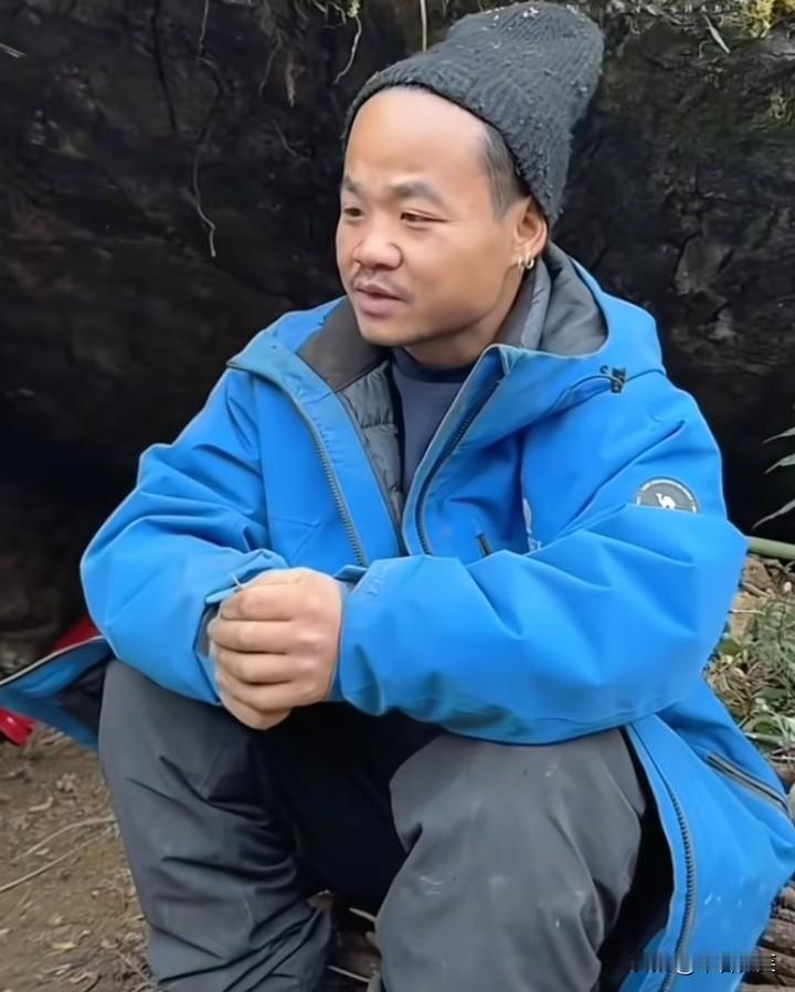 七星山荒野求生决赛第15天，苗王获得最佳生火奖，获得PK值84万多，实际音浪是6