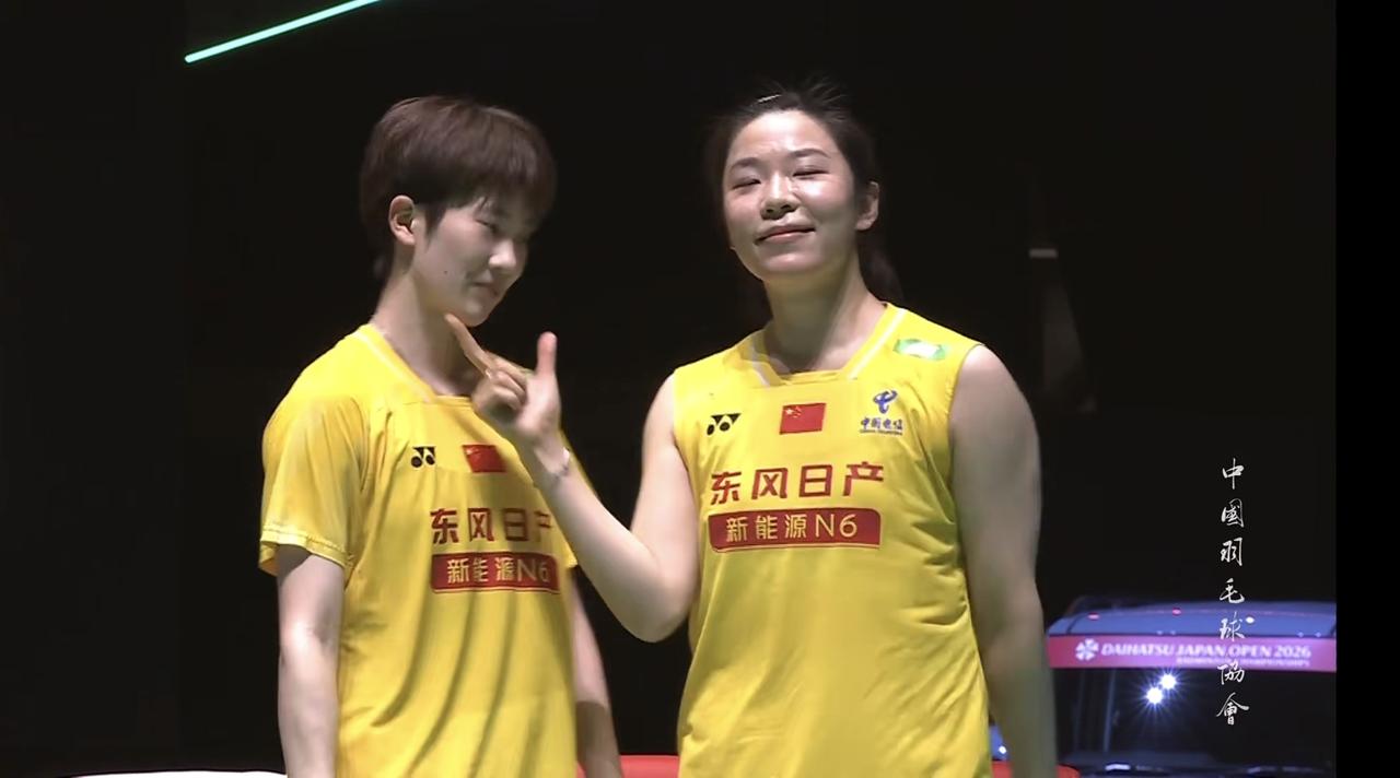 女双1号种子因伤退赛，2号种子勇于担当作为，鏖战三局击败东道主晋级决赛刚刚结