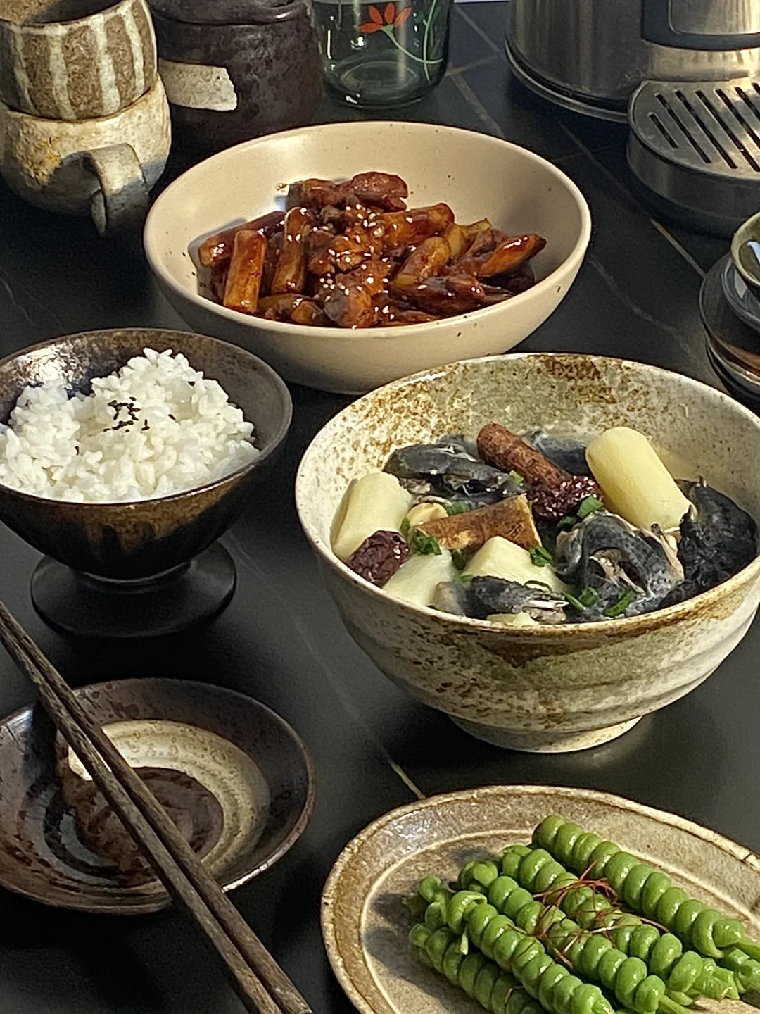 菜谱灵感📜五指毛桃乌鸡汤 南乳鸡腿 豇豆卷