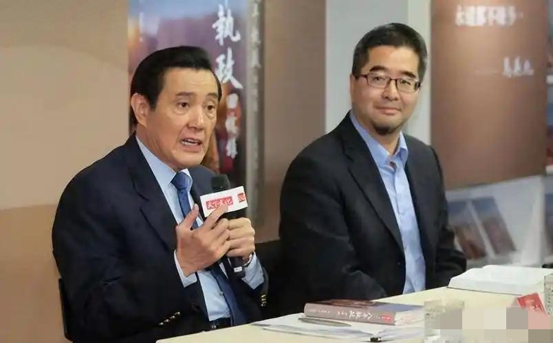 台湾《镜周刊》详细的报道了马英九基金会，这次人事风波的始末，起因是马英九基金会的