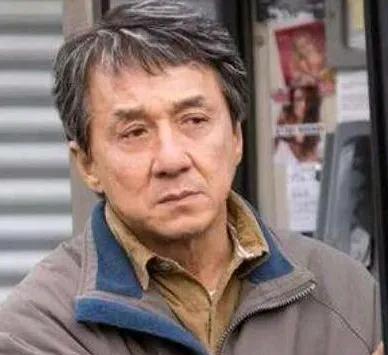 成龙新电影，5天票房才400多万，不止电影卖不动，就连成龙大哥的审美都被大家