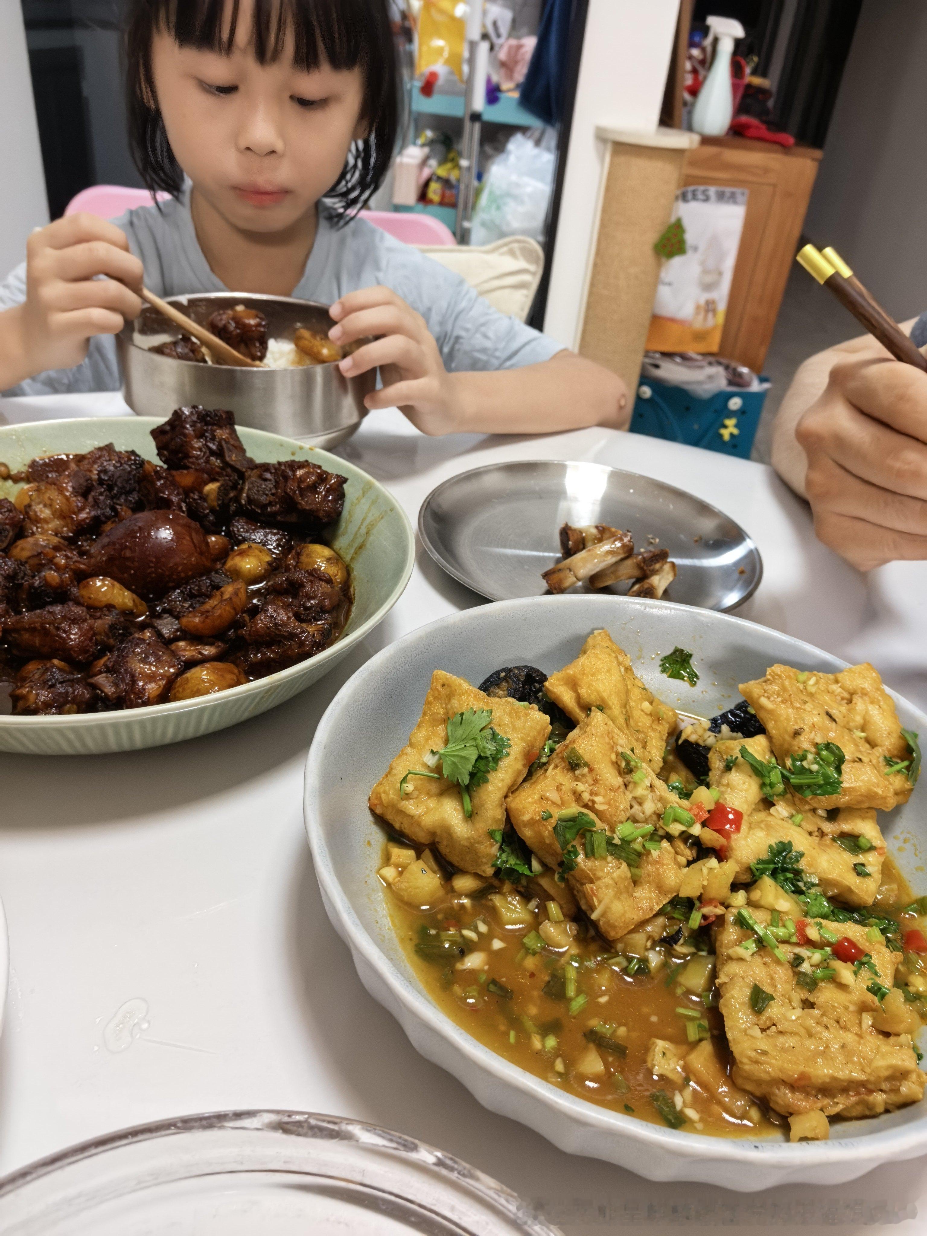 今天加工了一份臭豆腐好吃[比心]晚餐​​​