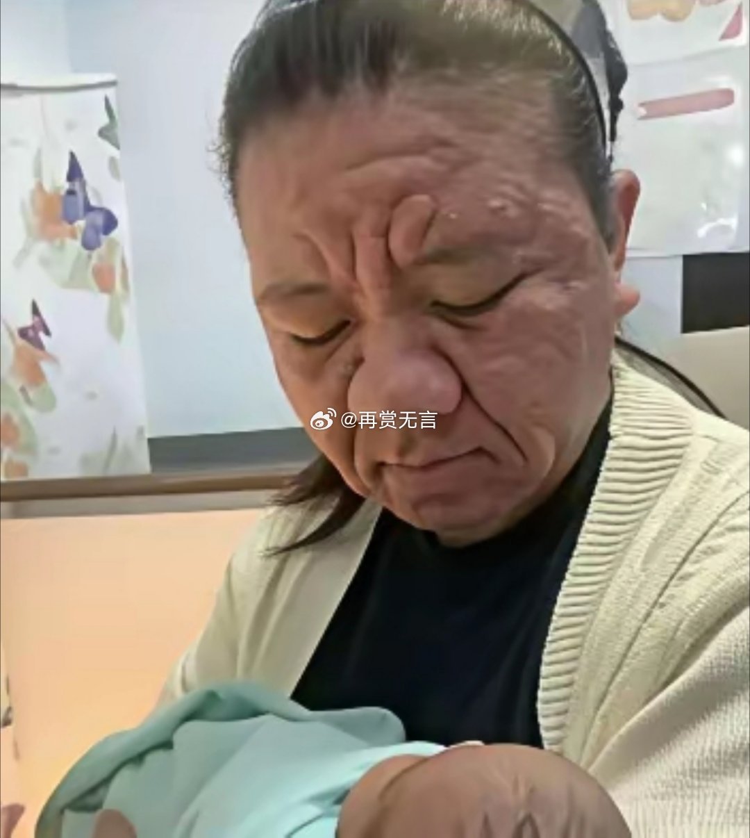 这个居然是同一个人，才带娃多久变成这样了。。