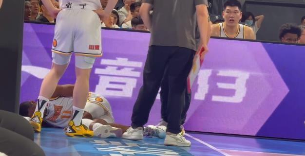 迪亚洛崴脚打不了对山西队影响太大了，山西队的冲击力和防守都下降一个档次，凯尔三世