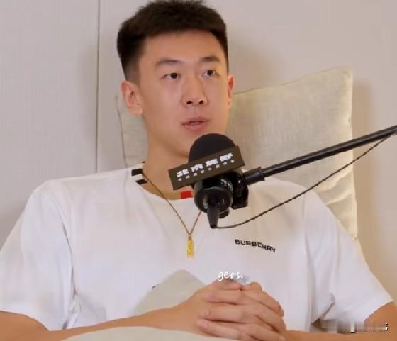 王少杰谈重回北控：“在广东队打了两年，我非常感恩，我在那里学到了很多。”