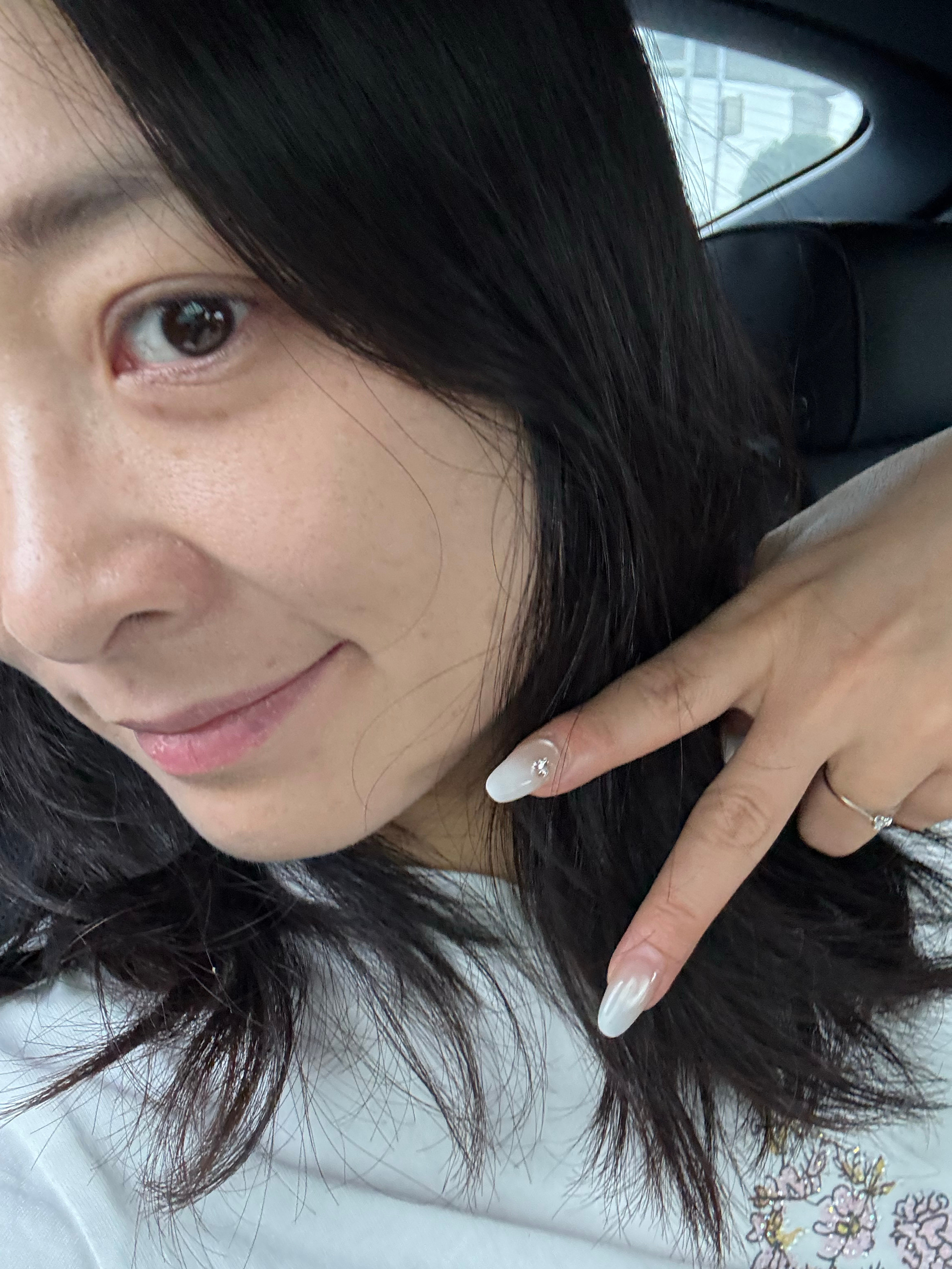 早上老公去办事儿～说带我去吃早饭油馍头儿素包子素胡辣汤（你说她是素胡辣汤吧