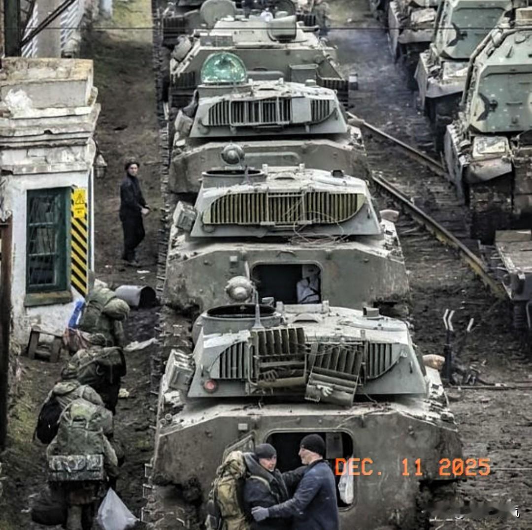 真的是看不下去，俄罗斯军队打得真的是太拉跨了！从纯军事角度来说，如果俄罗斯军队跟