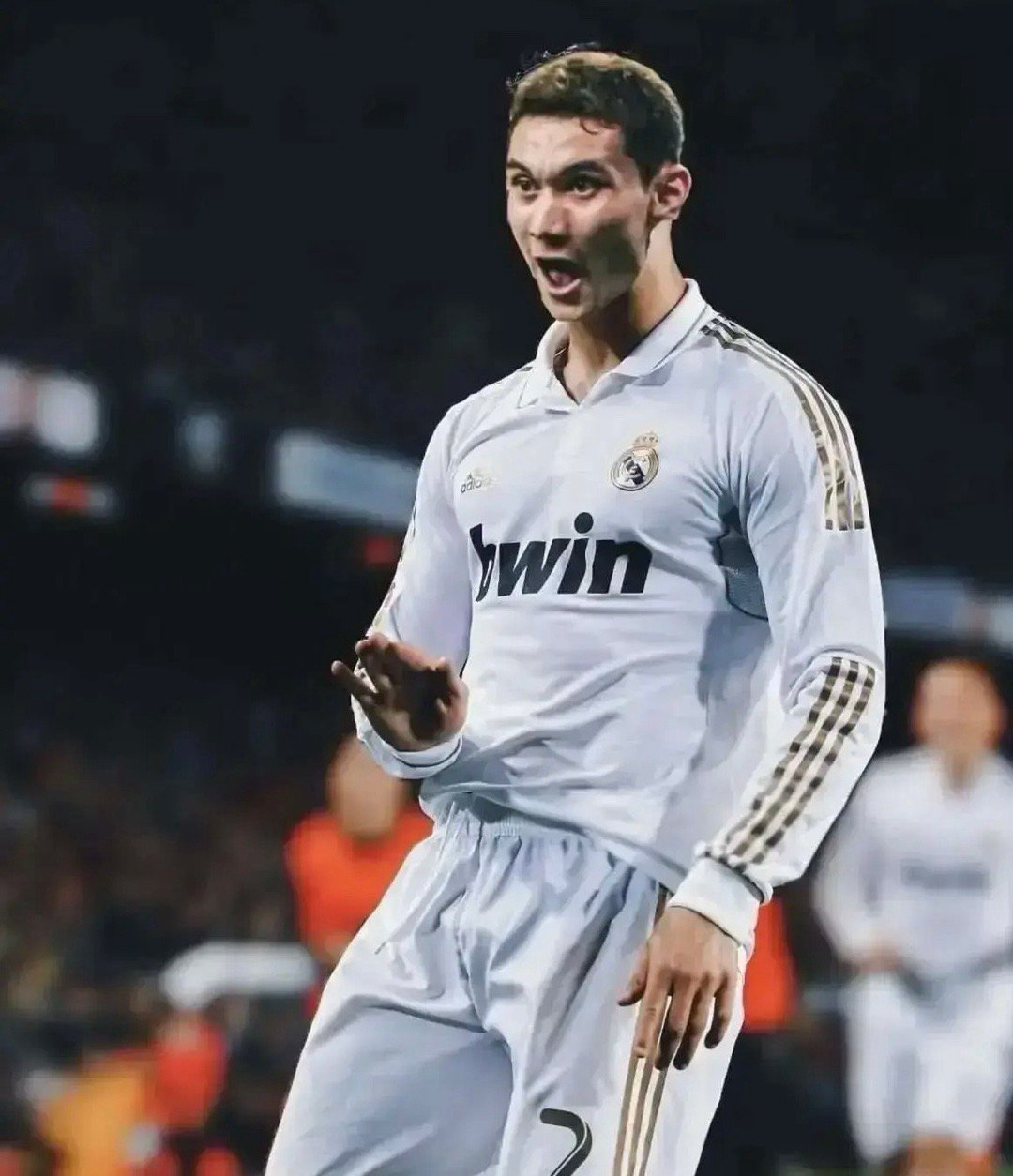 拜合拉木的本赛季：中超：18场0球对韩国：单场2球