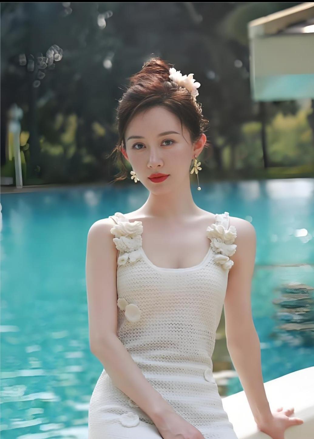 舒畅写真集似时光宝藏，一颦一笑优雅动人，将古典温婉与现代时尚完美融合好身材好气质