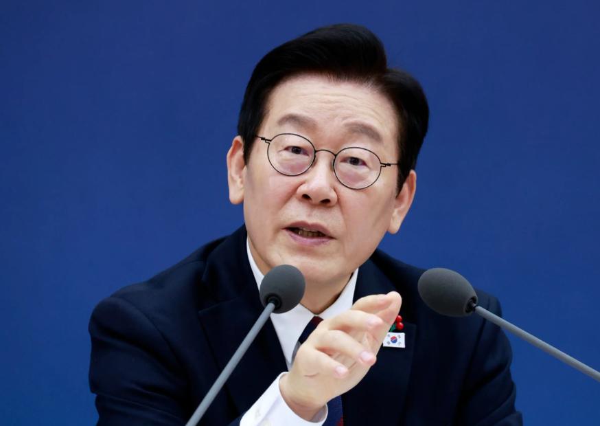 李在明真正的麻烦，可能才刚刚开始。 支持率跌破40%，反对率逼近60%，执政