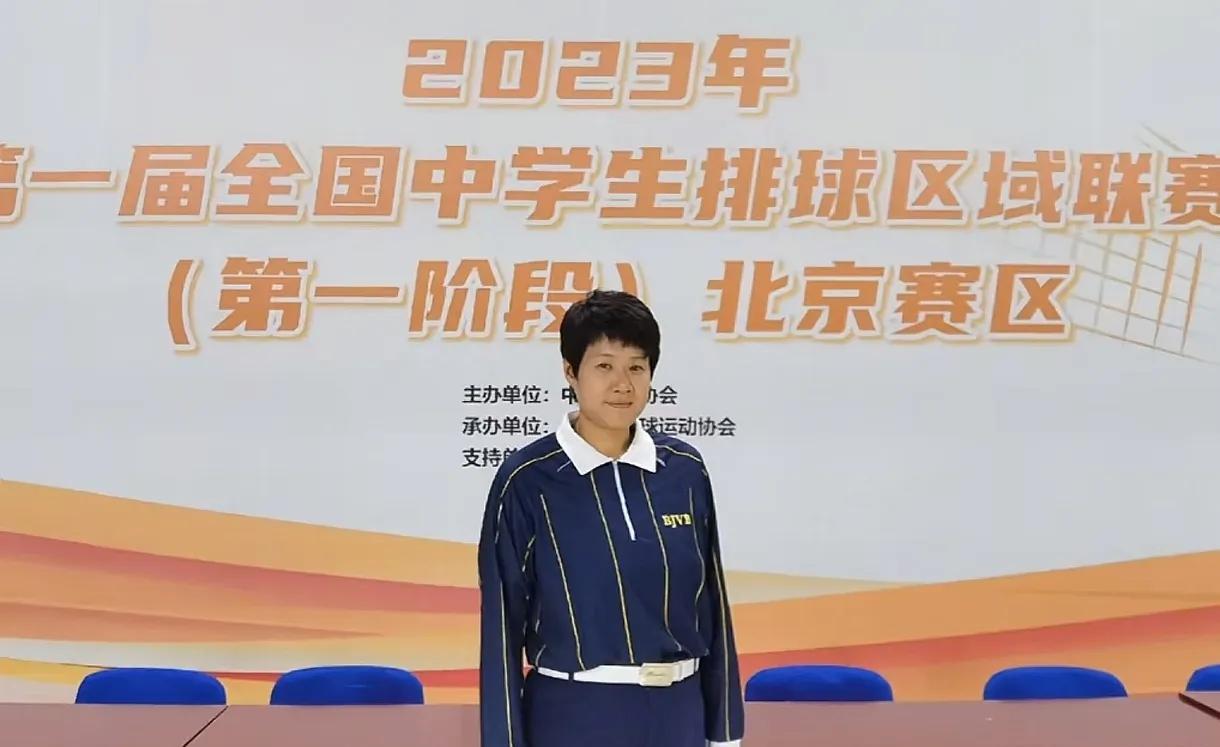 八一女排名将董凌鸥是天津人，曾入选过陈忠和执教的国家队。在军津争霸阶段，董凌鸥与
