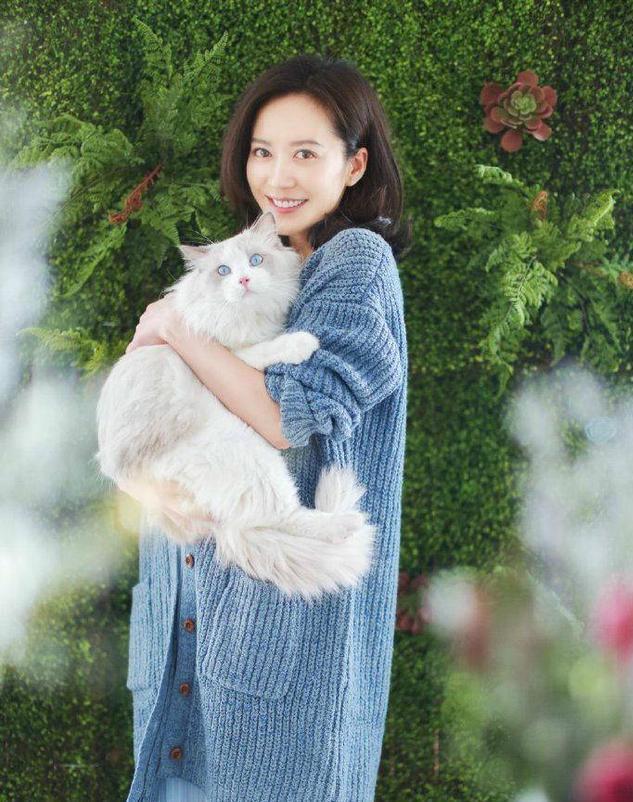 一位情感专家说:“女人最勾人的年纪，不是18岁的青春，也不是30岁的精致，最让