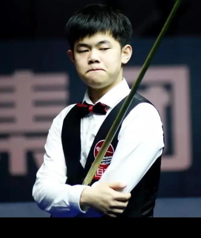 丁俊晖脸丢大了，成香港大奖赛首轮中国球员唯一被淘汰者！意外不断，