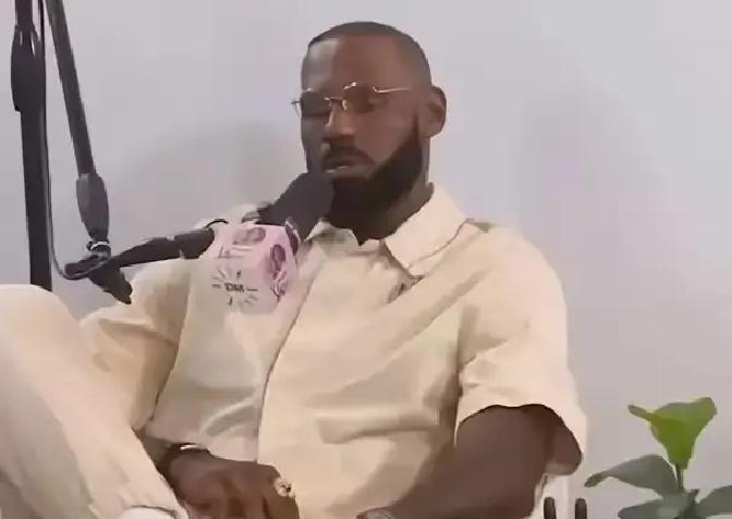 詹姆斯真是人间清醒！他近日在一档播客节目中透露了自己不敢轻易冒险的缘由，他说："
