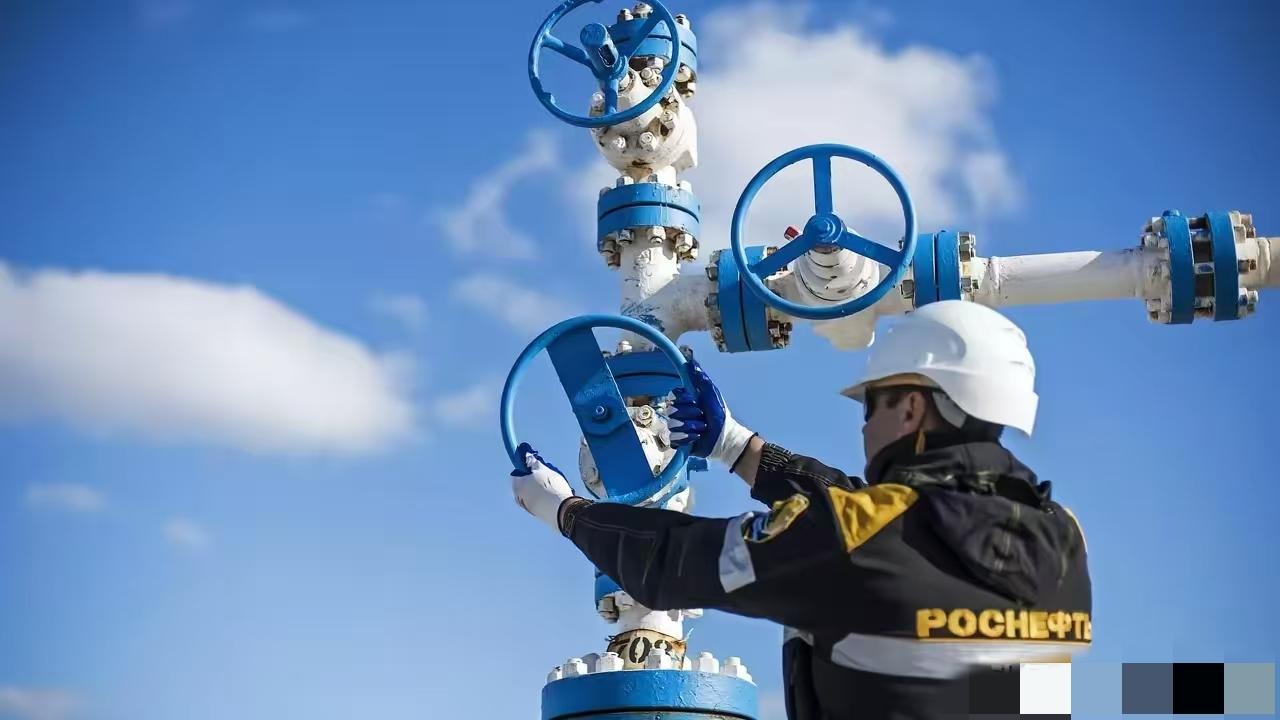 俄副总理：俄罗斯拥有调整石油出口流向的备用方案俄罗斯卫星通讯社莫斯科03