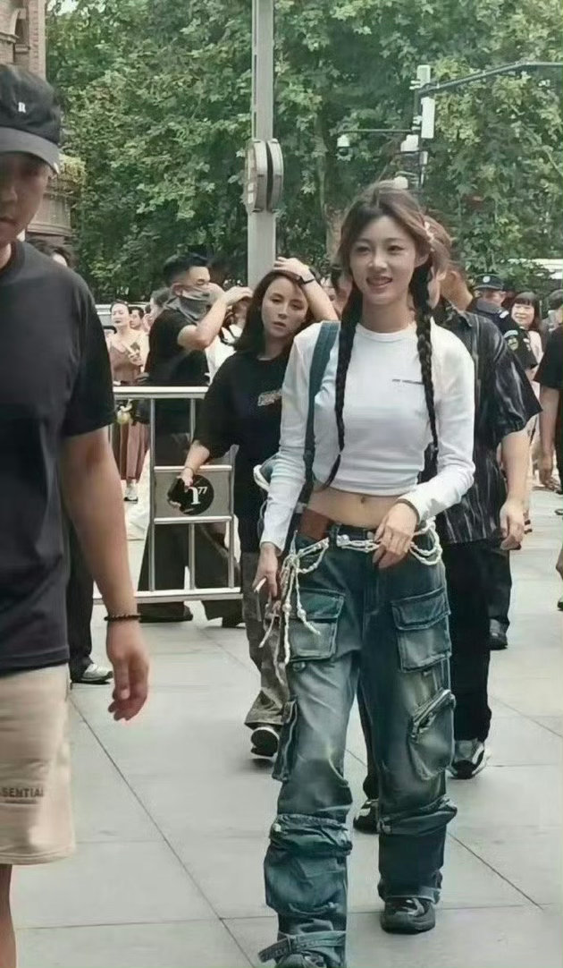 这样看痞幼线下生图都比得过女明星了吧！