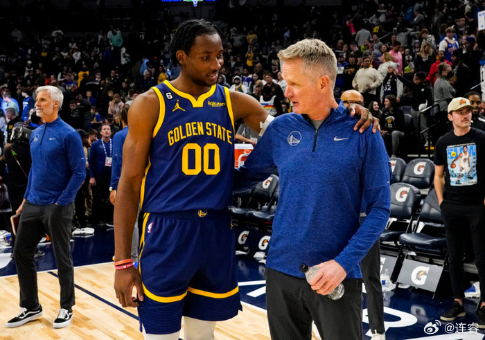 库明加已经连续12场VVIP看球了，而第13场正在进行中，看情况他也不像能上的样