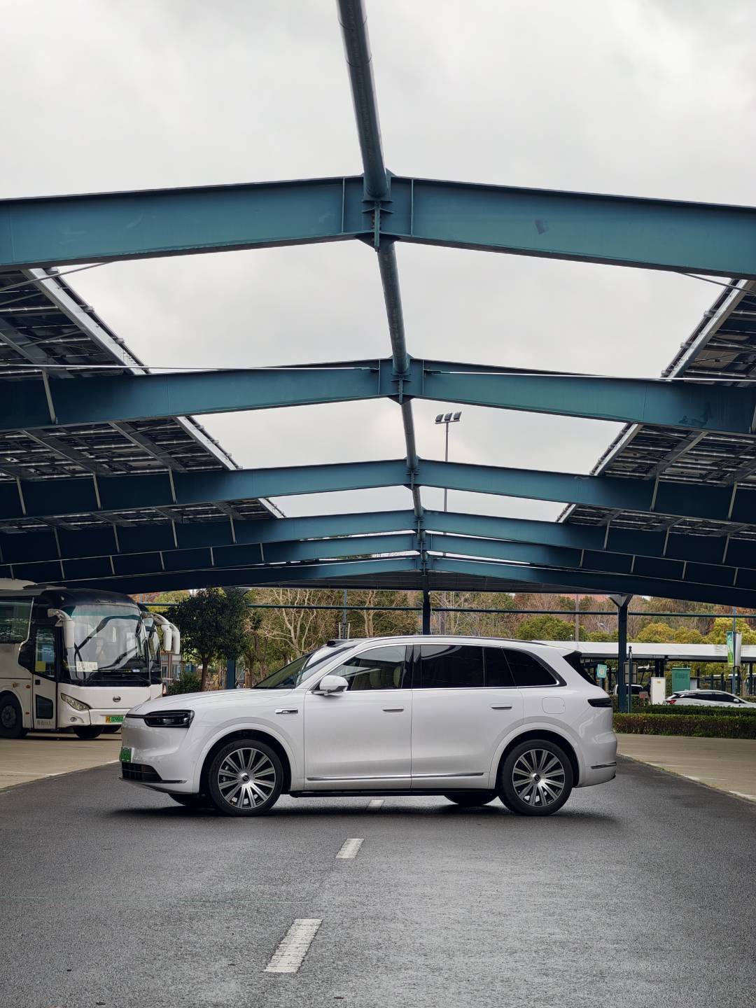 余承东猛批团队设计不高级这不挺好看的嘛？余总自我要求太高了