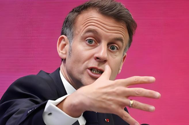 当地时间4月24日，马克龙大言不惭抛出惊天论调：“我们不应低估这样一个事实，当下