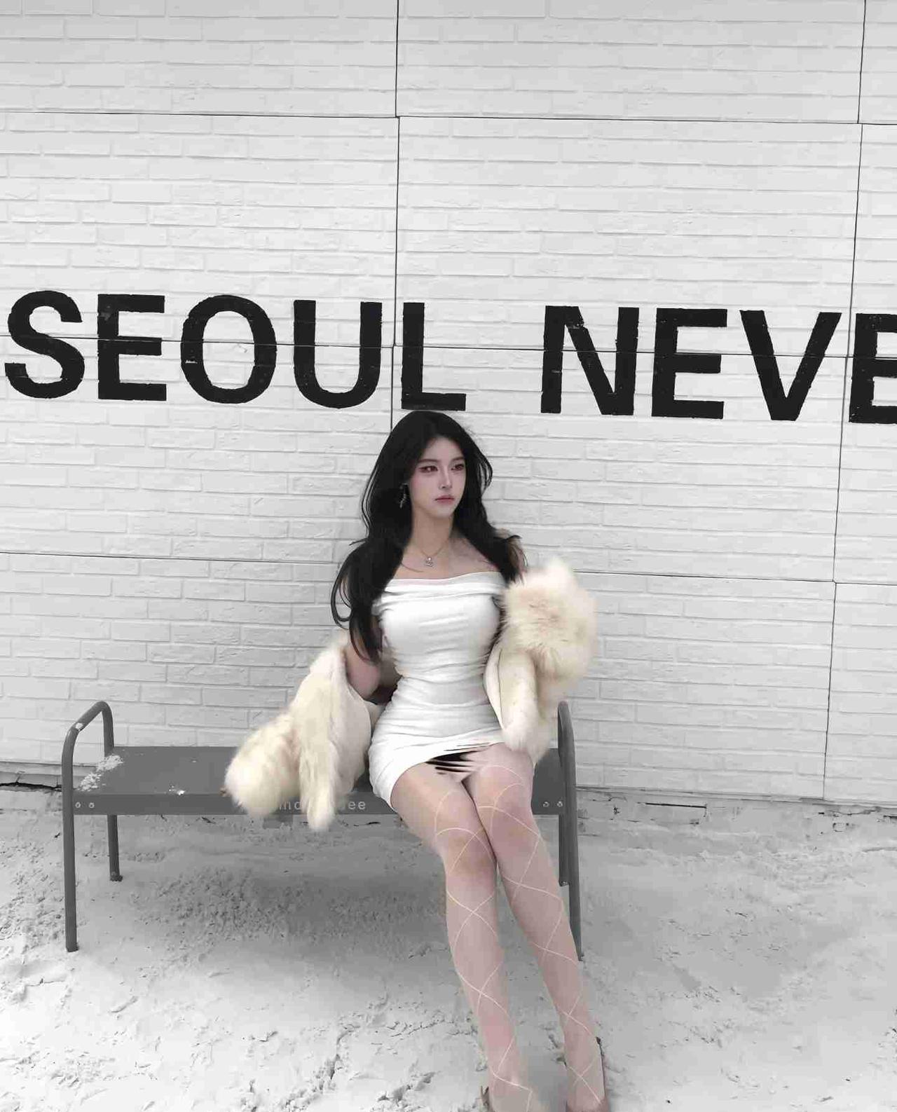 我的今日状态：😎自信酷炫我这里的天气：☀️晴天