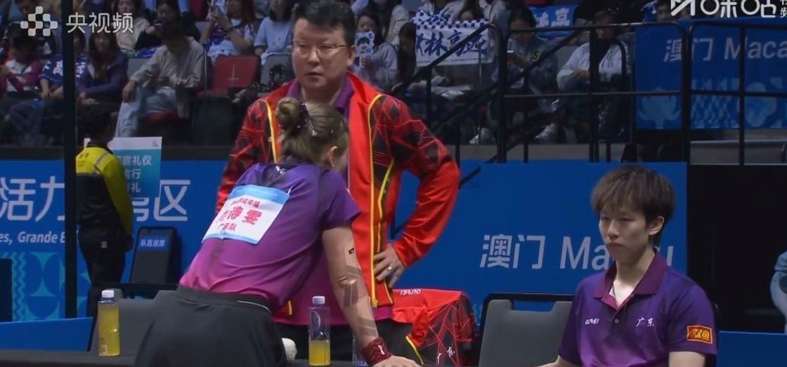 枣姐能不能把这货骂醒！！！