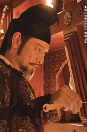 刘德华，这么多年终于扬眉吐气一把！近几年，除了流浪地球，他接的角色没有一个