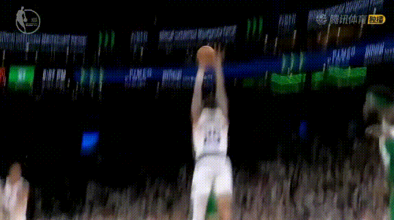 298天！塔图姆伤愈复出5连中，没影响啊。首发出战还没时间限制：开局略显不适6