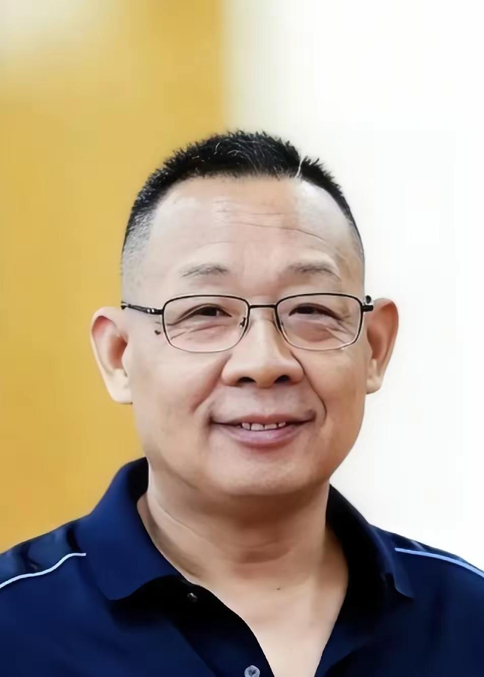 一个好消息，一个坏消息。好消息是：于东来专门出来澄清了，不是网上传的那样啥