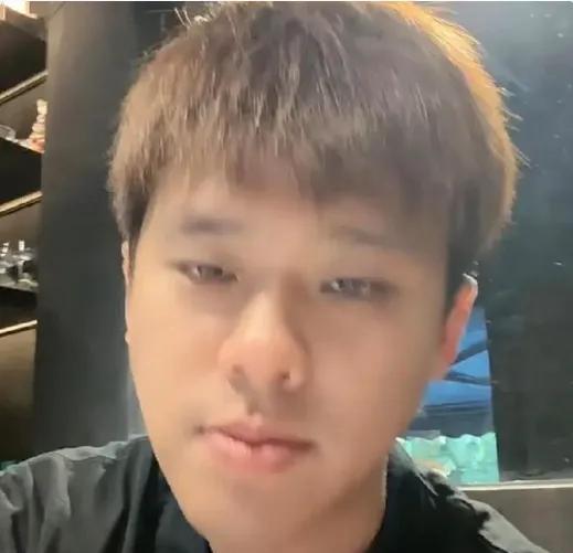 葛斯齐直播点名