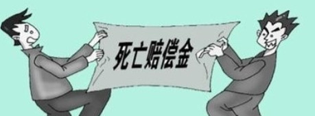 河南，一男子死亡，男子家人的获赔100万元，这100万元打到了男子弟弟的账户内。