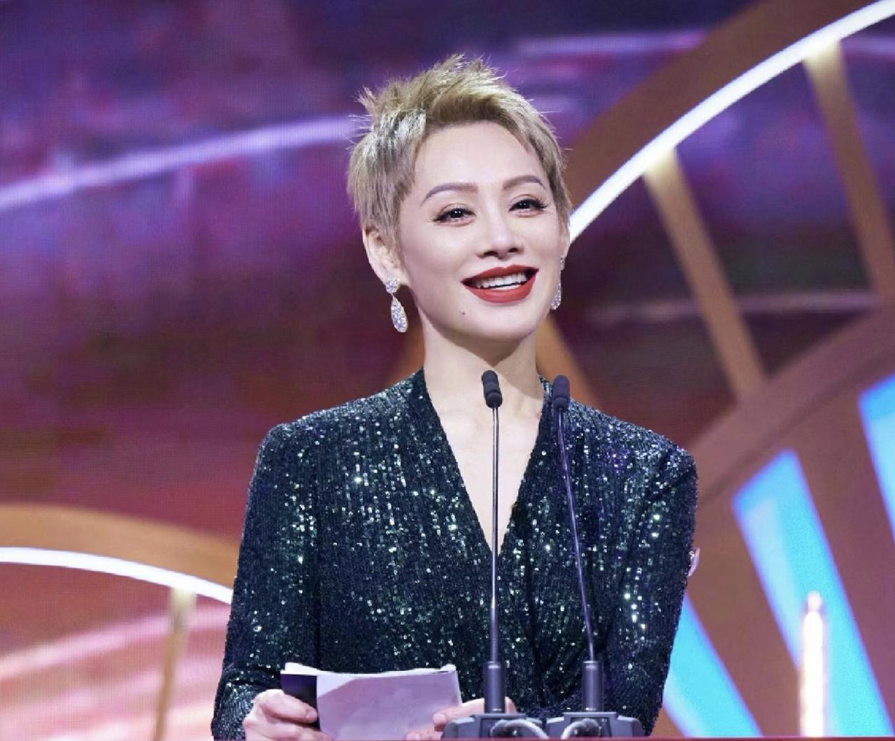 大家发现没，宁静有一个过人之处，不是她身材好，也不是她长得美，而是她真的