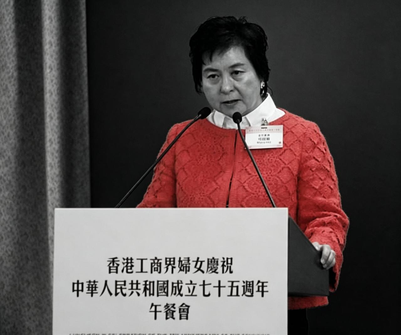 太突然了！赌王何鸿燊的二房三女儿何超蕸，今天（4月12日）安详离开了，才60岁。