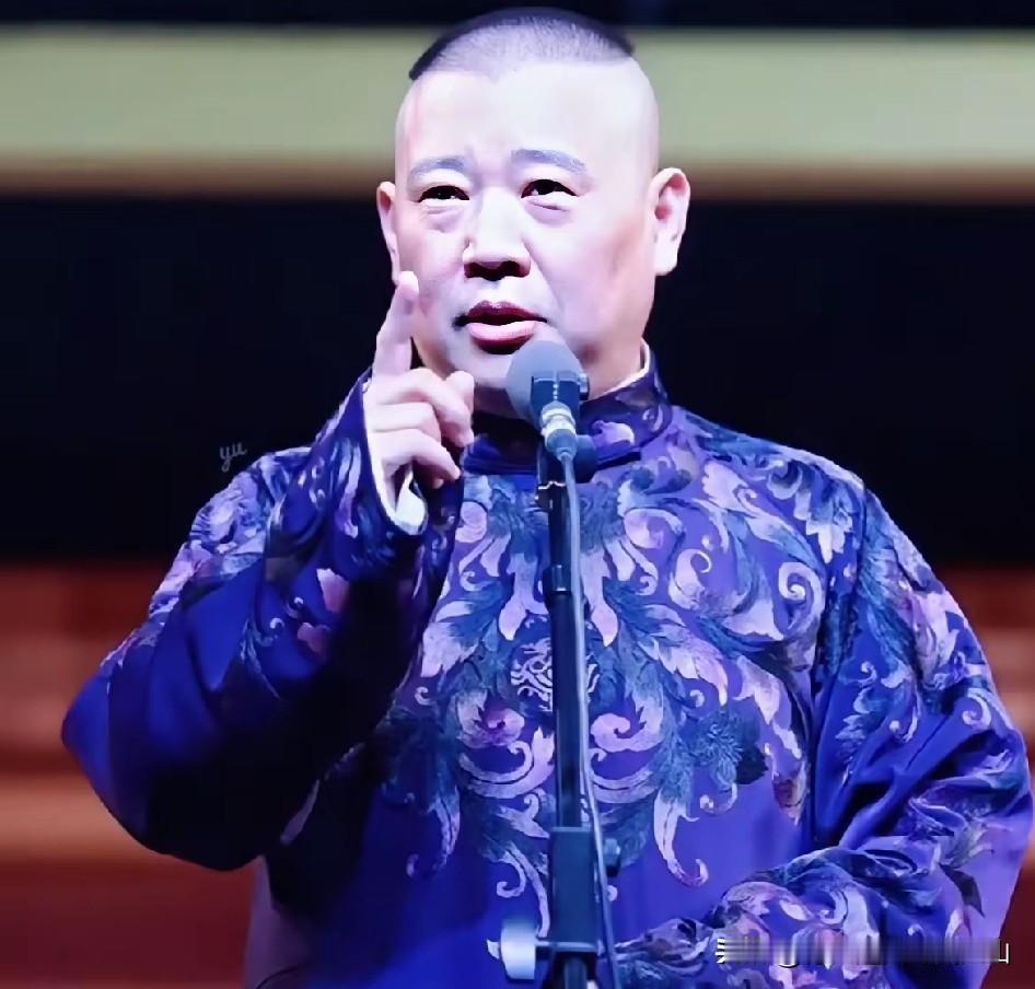 元老一夜被免职！德云社这波敲山震虎，所有内部人都看明白了！跟随德云社打拼十七年的
