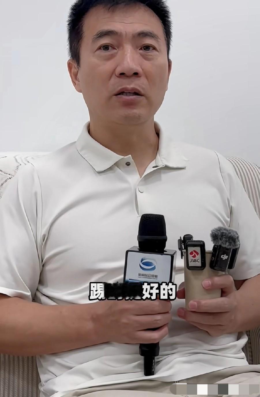 “13年等待终破魔咒！U23国足扬眉吐气，安大脚战术铸就铁血防线，李昊彭啸崛起成定海神针，末轮决战泰国静待历史突破”