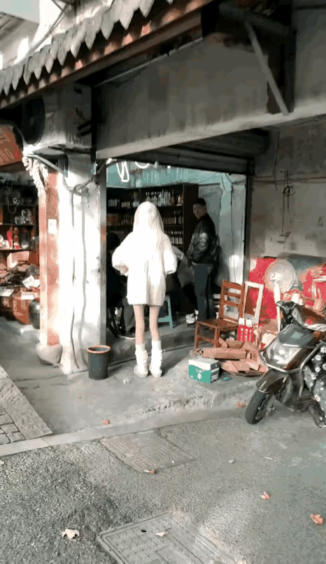 一笑百媚生，惊为天人[爱心][比心]