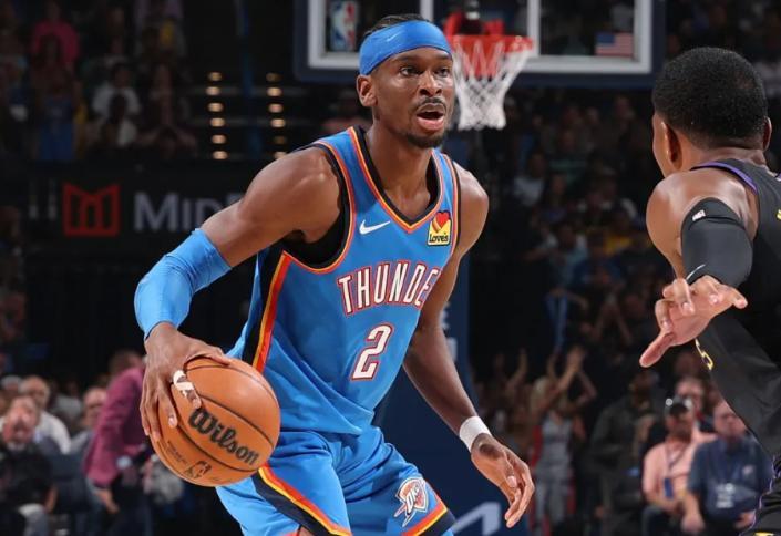 美媒体：今年的总冠军已无悬念，100%出自这两支球队！1、俄克拉荷马雷霆2、