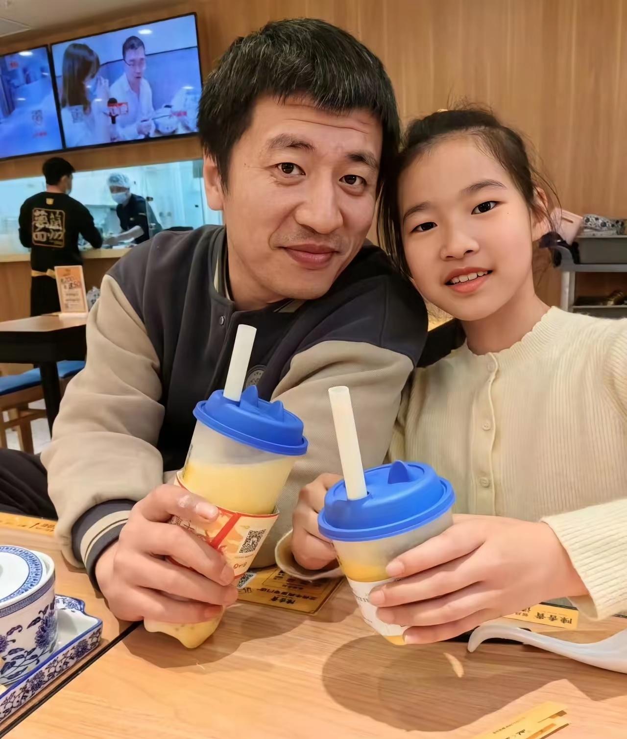 太突然了，真的有点接受不了！张雪峰虽然不怎么关注，但有关他的事总会挂在热搜。