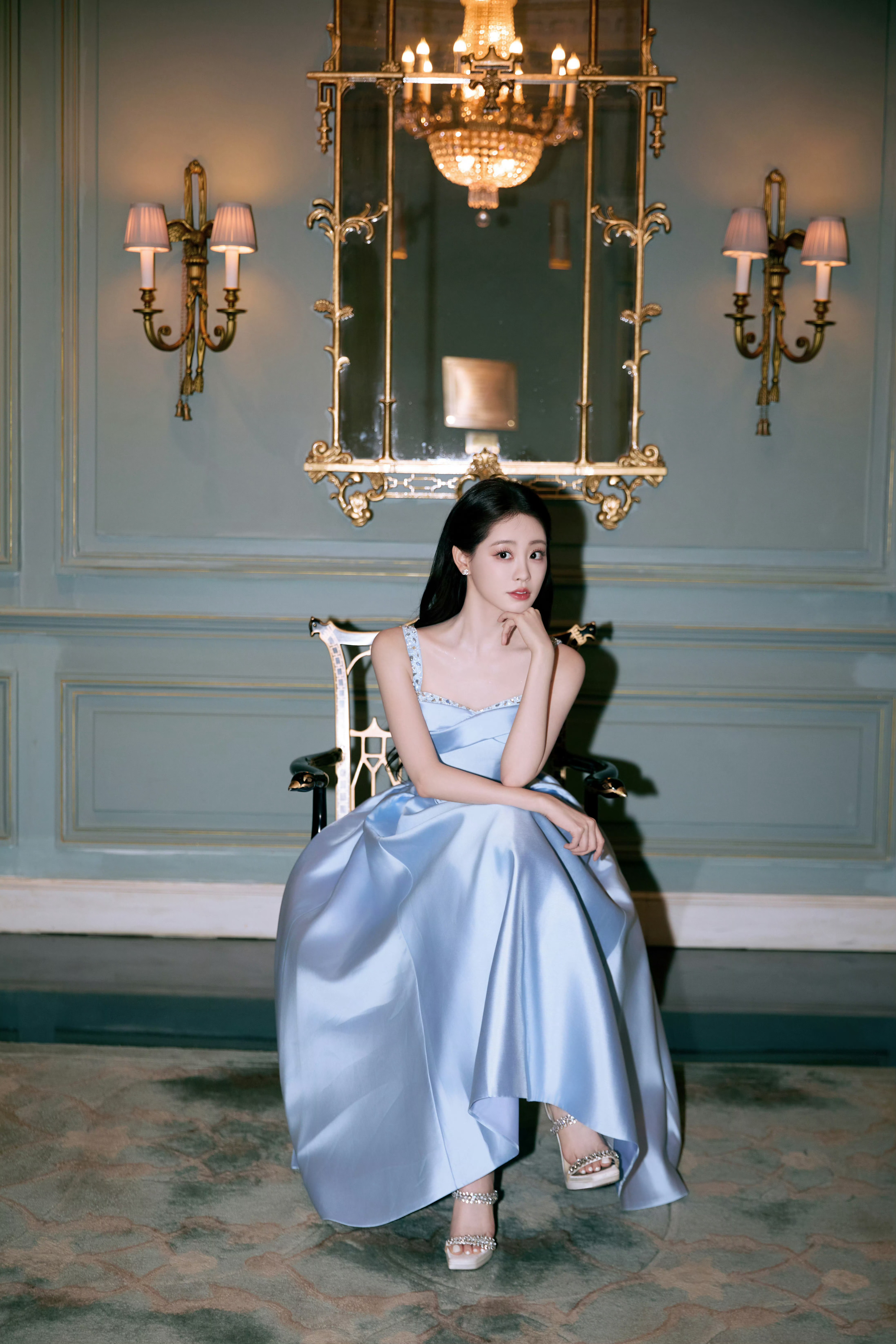 祝绪丹唱响青春有我强国有我