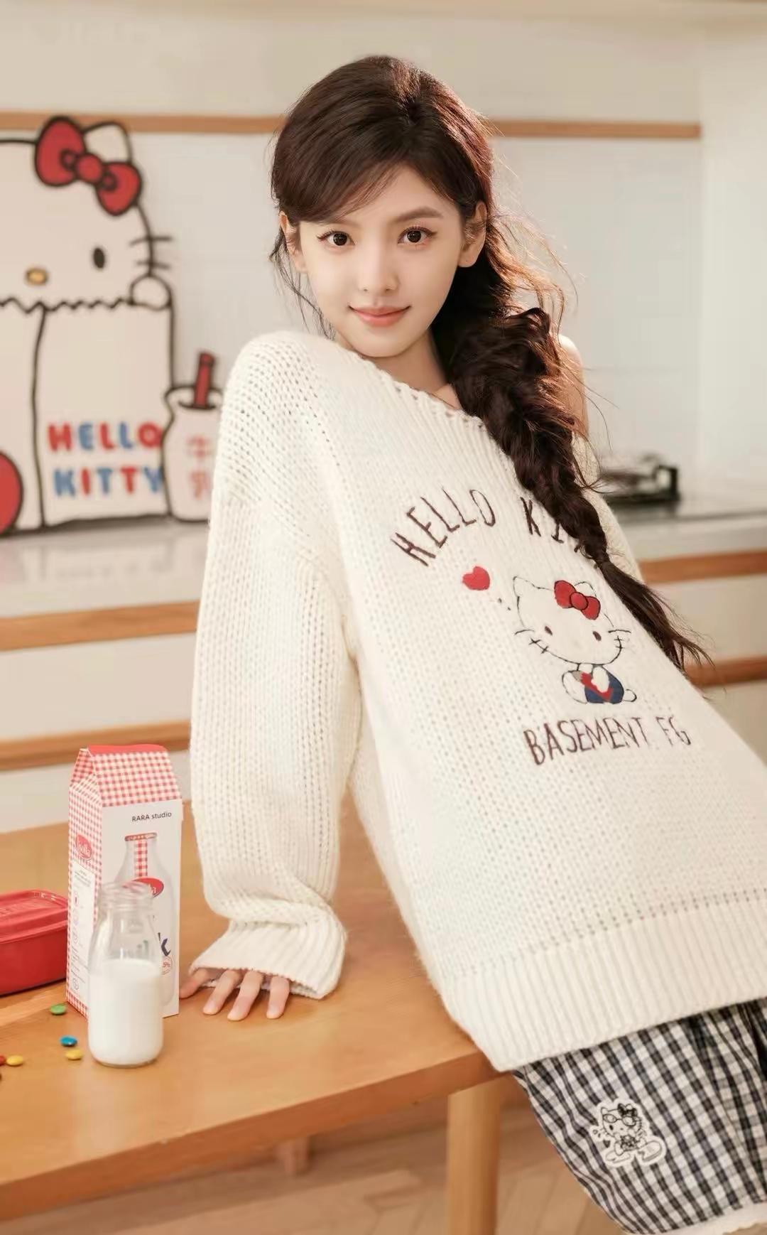 [玫瑰]章若楠[玫瑰]的孩子气！也只有她，能将这种少女的甜美演绎得如此高级……