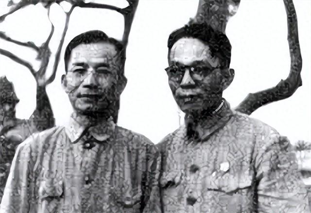 1941年，保卫部长钱益民让警卫员下河洗澡，警卫员下河后，钱益民却拿走了他们的腰