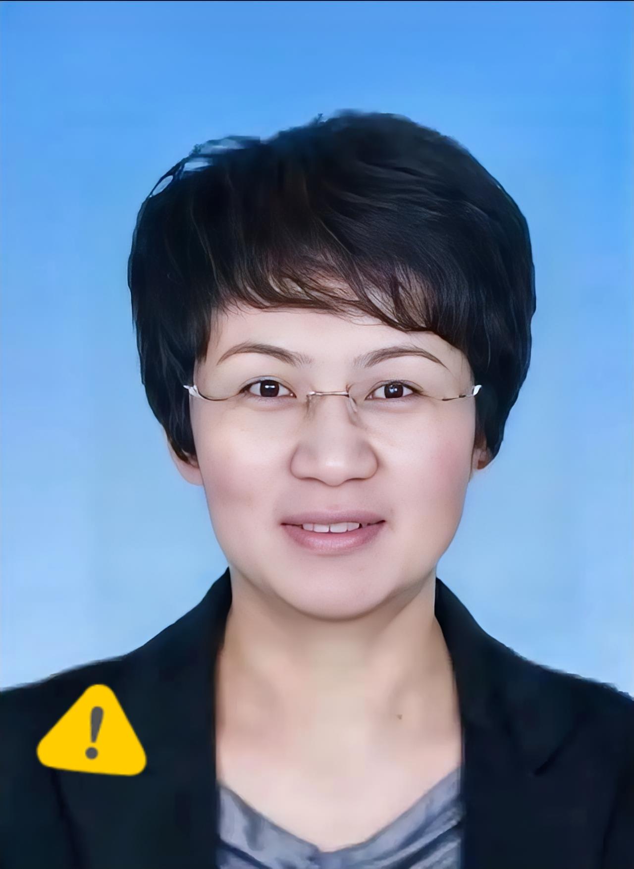 5月11日通报一出，海北州女厅官张爱红算是彻底“晚节不保”了。再熬个三四年就能安