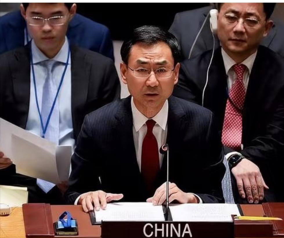 中国终于对巴基斯坦出手了！耿爽在联合国当众“开火”，直接剑指巴铁内部的恐怖组织，