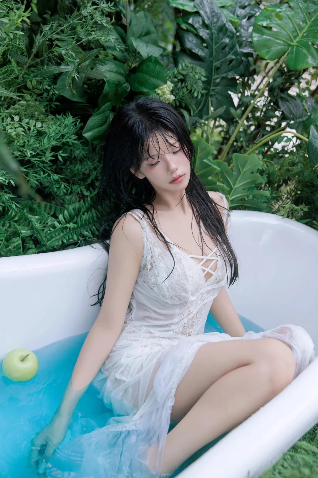 泡在绿意里🛁