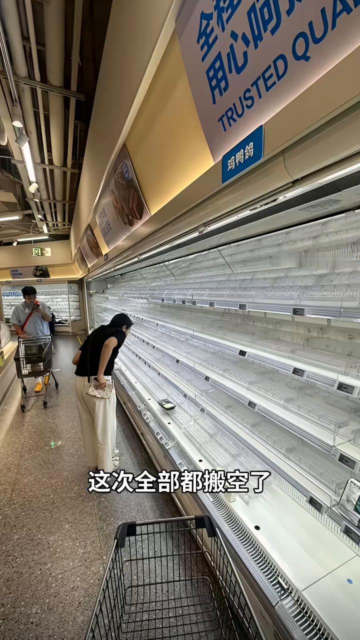 巴威对浙江人民最大的伤害不是树倒了，也不是路淹了，是囤的粮食。浙江人现在吃不完了