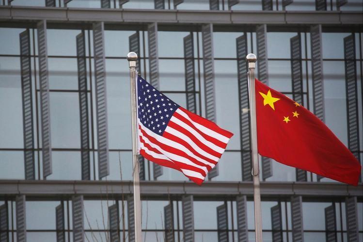 美国现在被中国逼得这么难受了，为啥不直接跟中国干一仗？或者，为什么不搞点小动作，