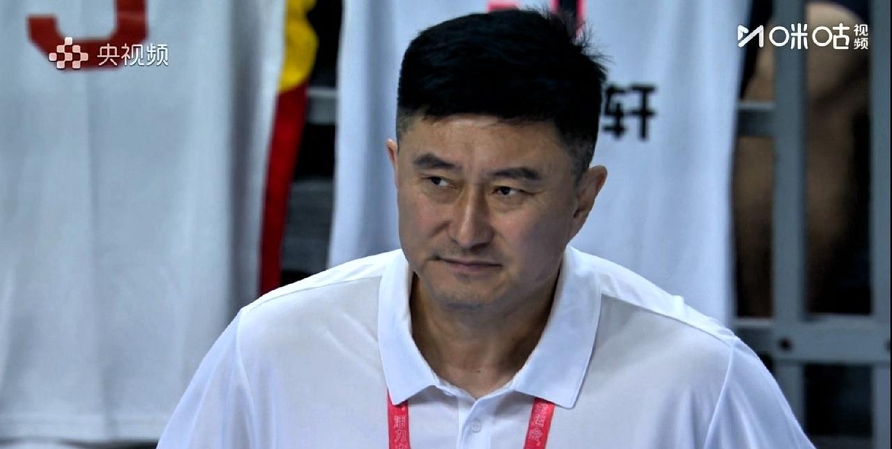 杜锋罕见DNP杜润旺，怪不得打浙江全队防守轮转到位，不满焦泊乔空篮上不进，广东队
