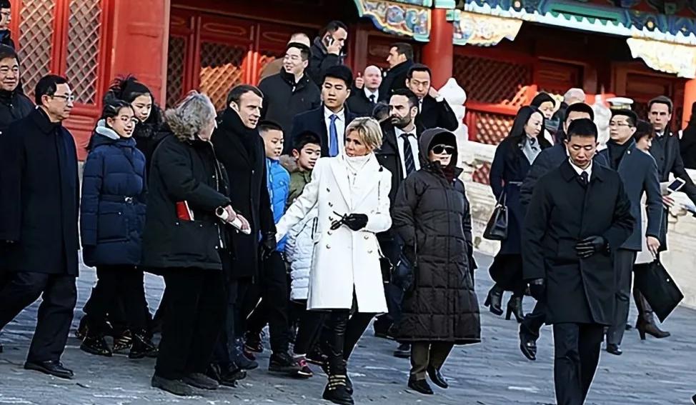 这次的中日之争，为什么我们在国际上的支持寥寥无几？为什么明明是一个战败国还敢挑战