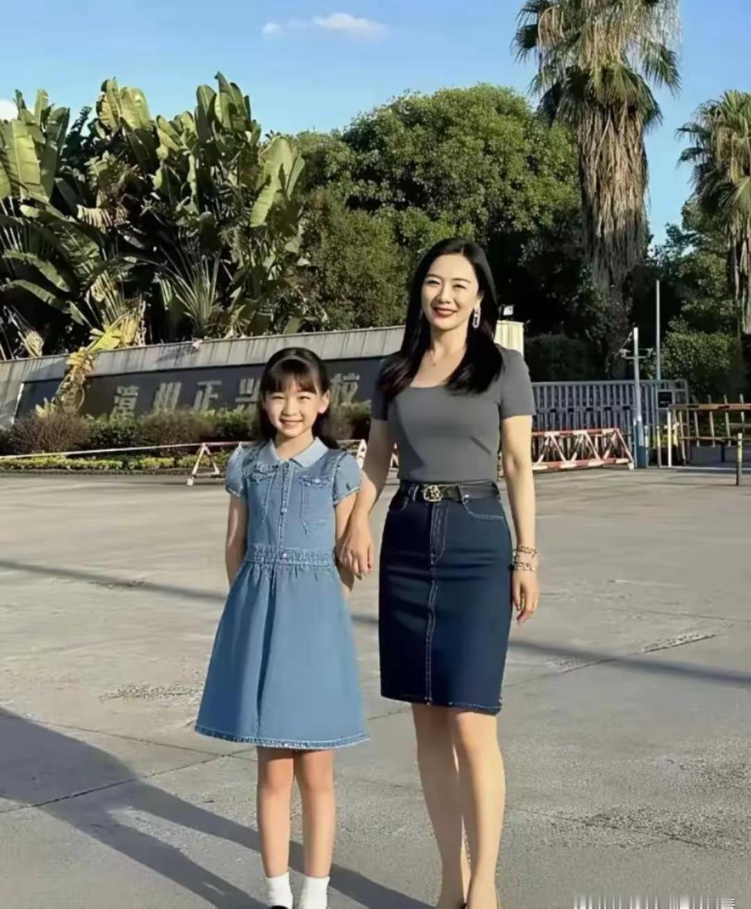 离异了又怎样？我离异还带上一娃。很多人觉得离异带娃就是人生的下坡路，可我偏不这么